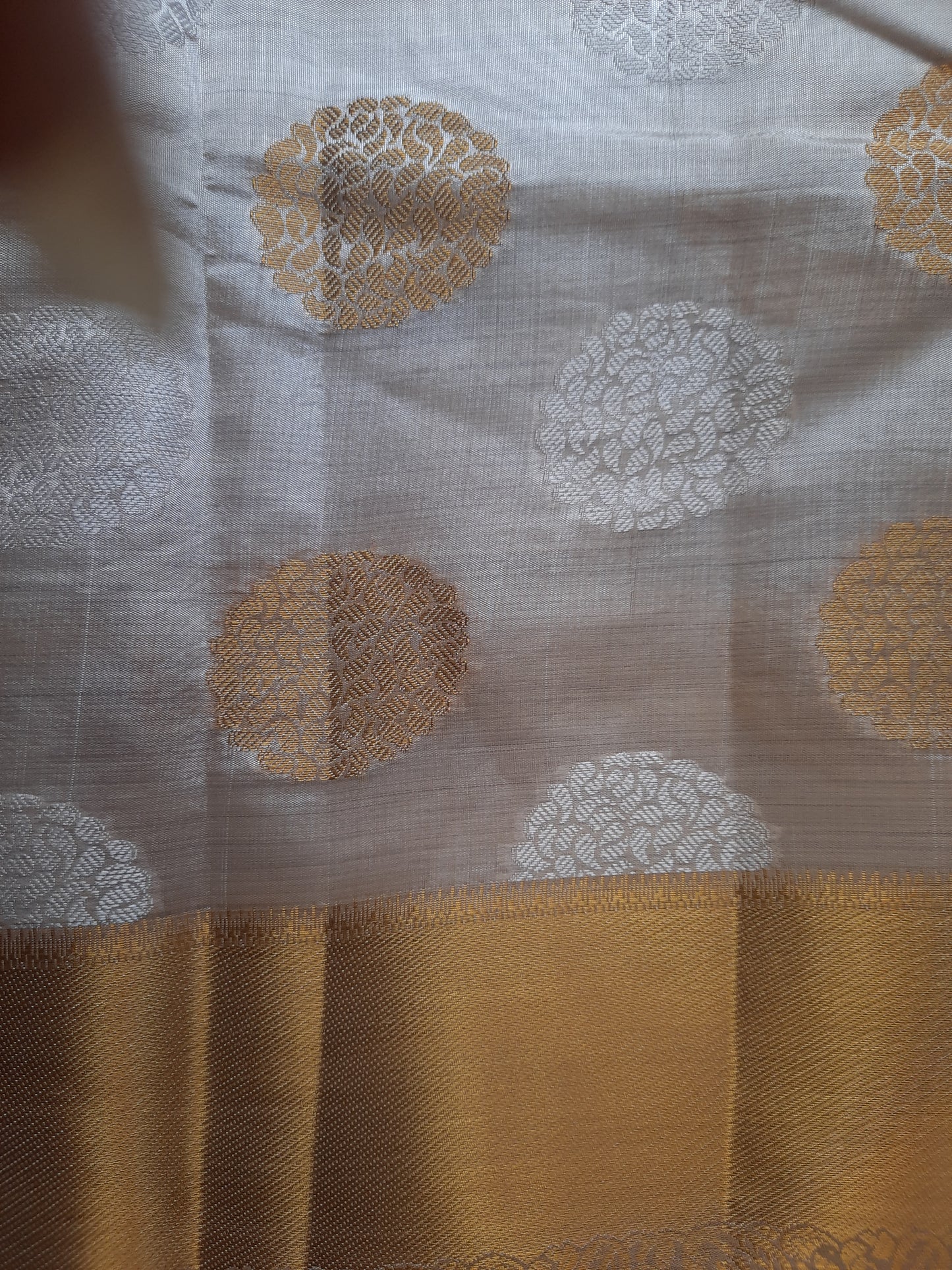 White and Gold Mix Raw Silk Saree